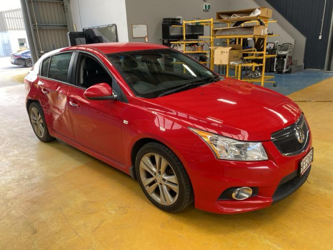 Photo '6' of Holden Cruze SRI V HB Photo '6' of Holden Cruze SRI V HB