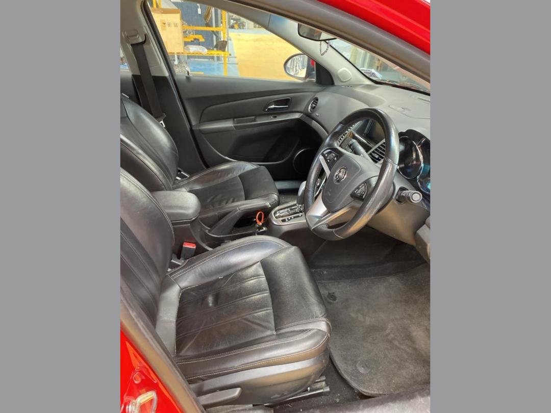 Photo '8' of Holden Cruze SRI V HB Photo '8' of Holden Cruze SRI V HB