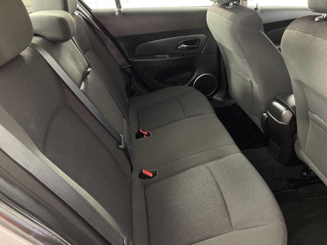 Photo '20' of Holden Cruze