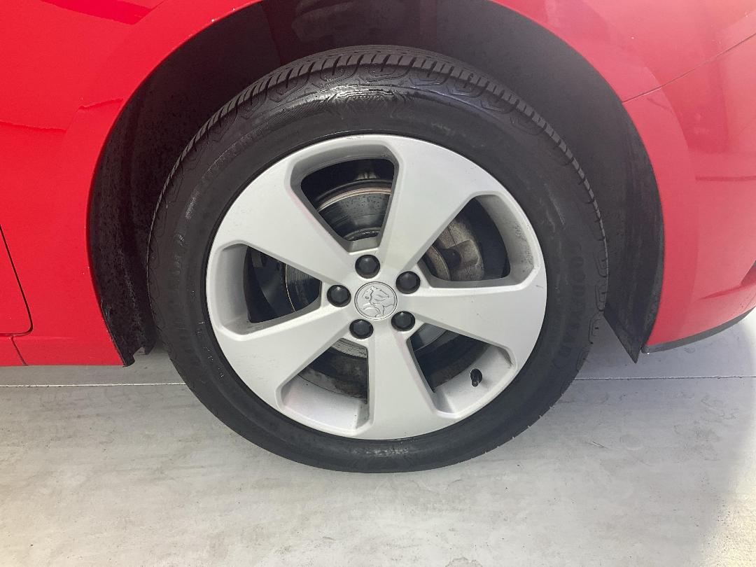 Photo '9' of Holden Cruze Photo '9' of Holden Cruze