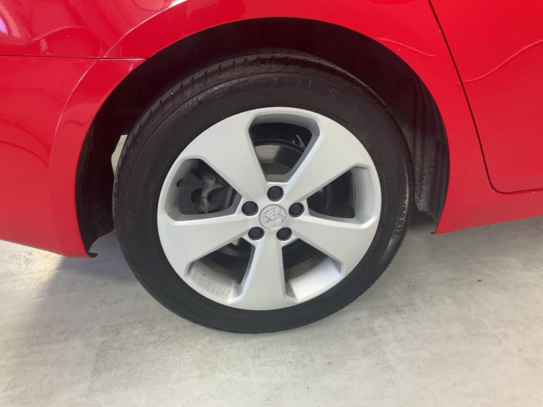 Photo '12' of Holden Cruze Photo '12' of Holden Cruze