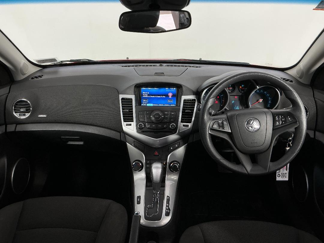 Photo '17' of Holden Cruze Photo '17' of Holden Cruze