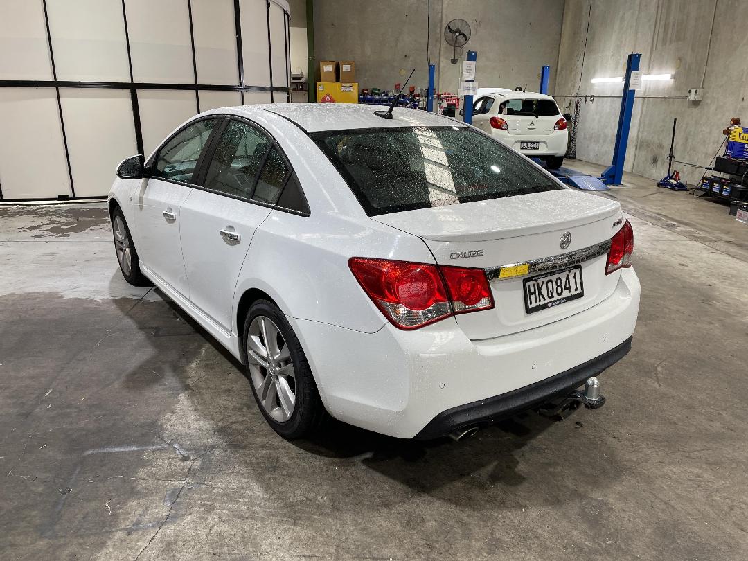 Photo '4' of Holden Cruze SRI V Photo '4' of Holden Cruze SRI V