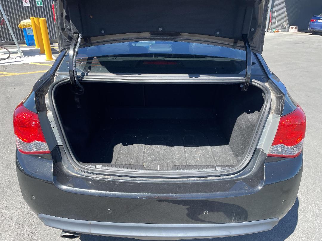 Photo '12' of Holden Cruze SRI V Photo '12' of Holden Cruze SRI V