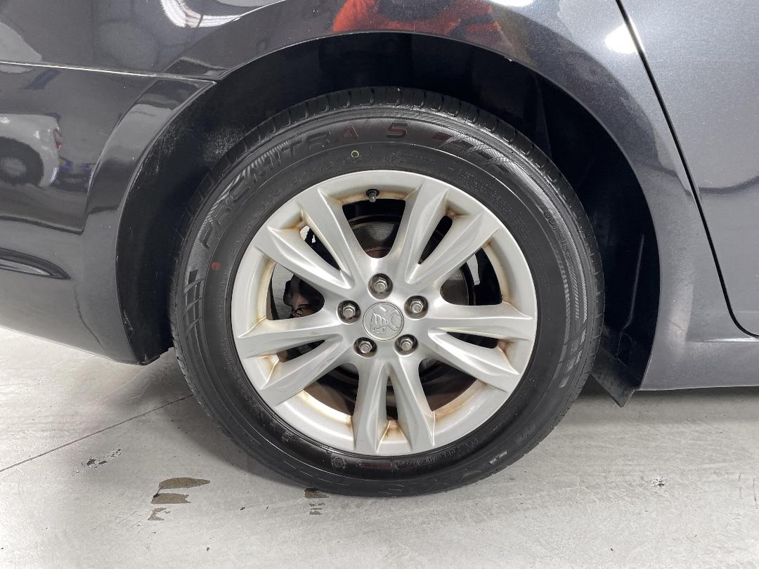 Photo '12' of Holden Cruze Photo '12' of Holden Cruze