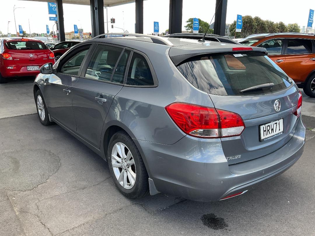 Photo '10' of Holden Cruze CD