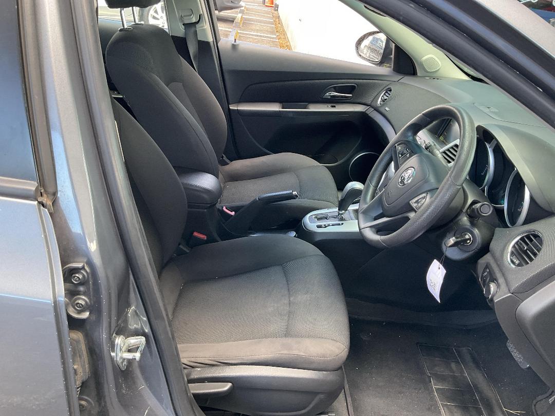 Photo '14' of Holden Cruze CD