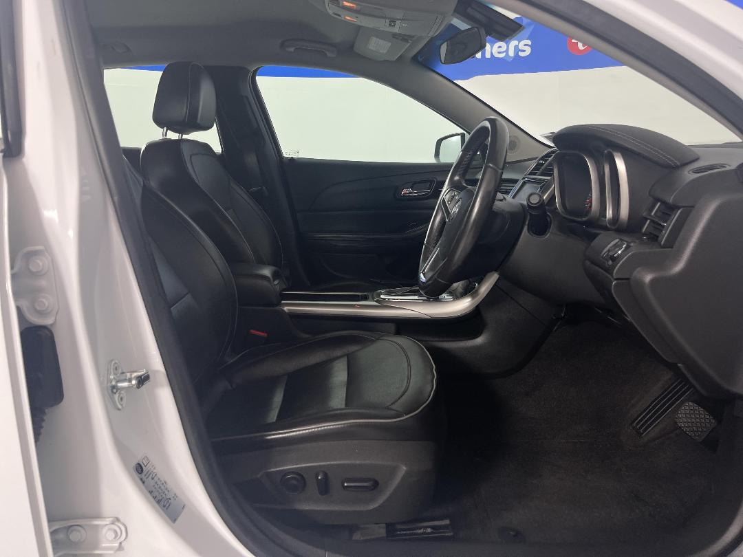 Photo '16' of Holden Malibu Photo '16' of Holden Malibu