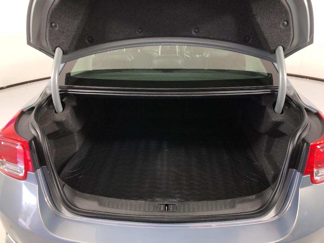 Photo '14' of Holden Malibu