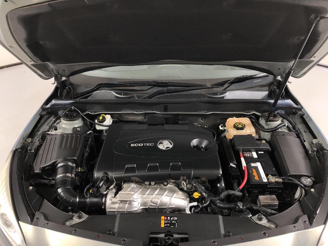 Photo '13' of Holden Malibu