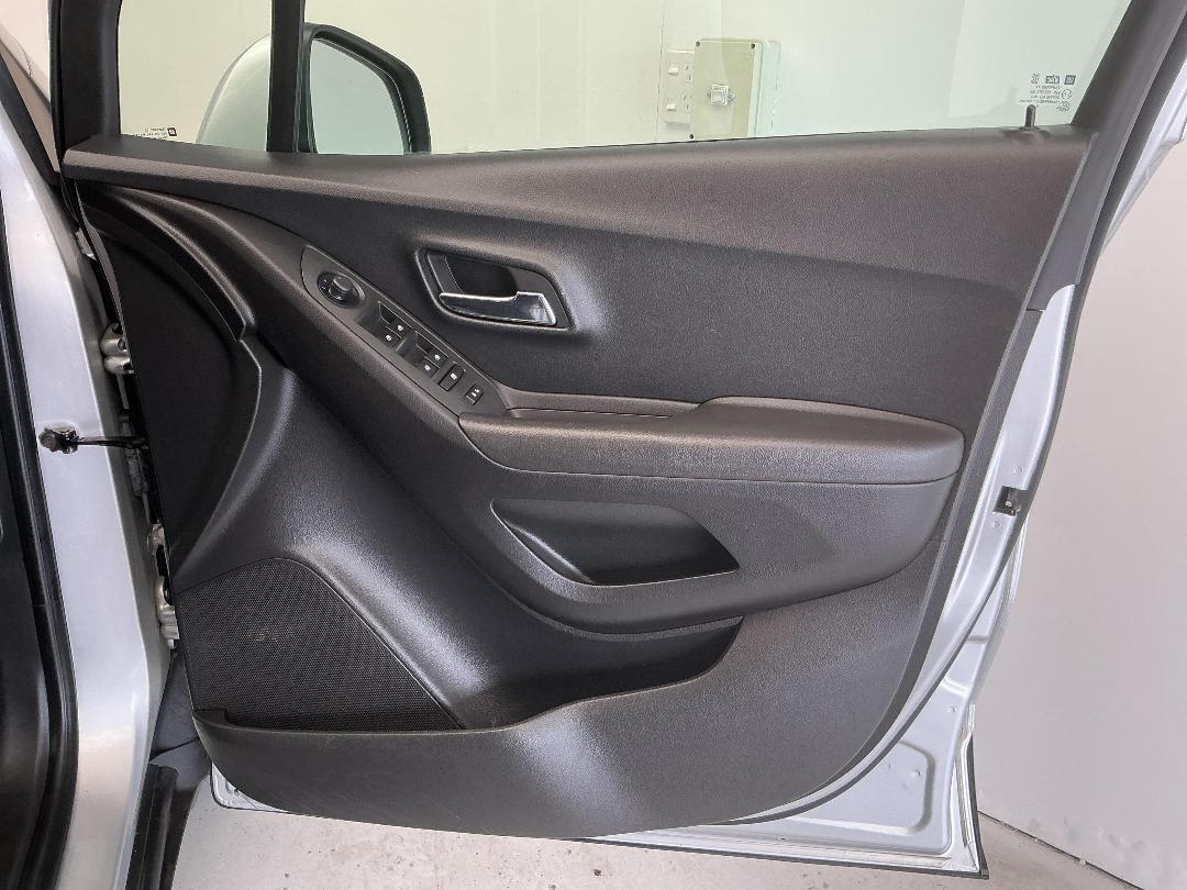 Photo '15' of Holden Trax