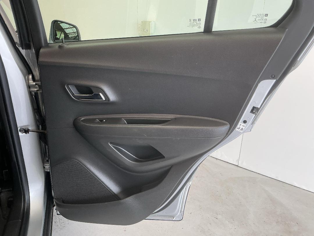 Photo '19' of Holden Trax