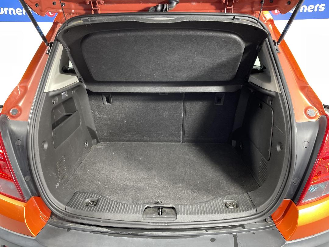 Photo '14' of Holden Trax