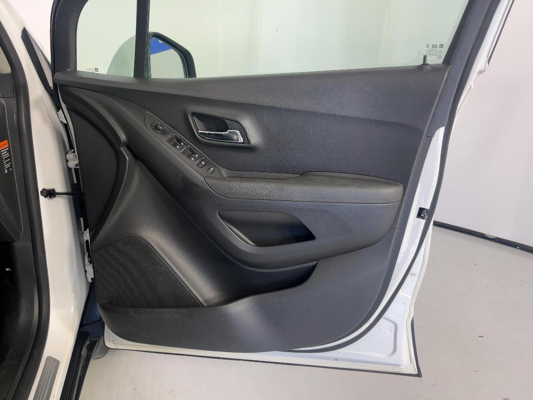 Photo '15' of Holden Trax