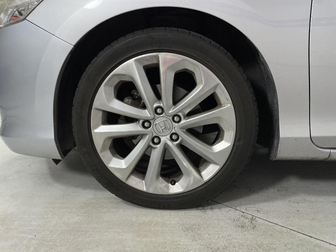 Photo '10' of Honda Accord