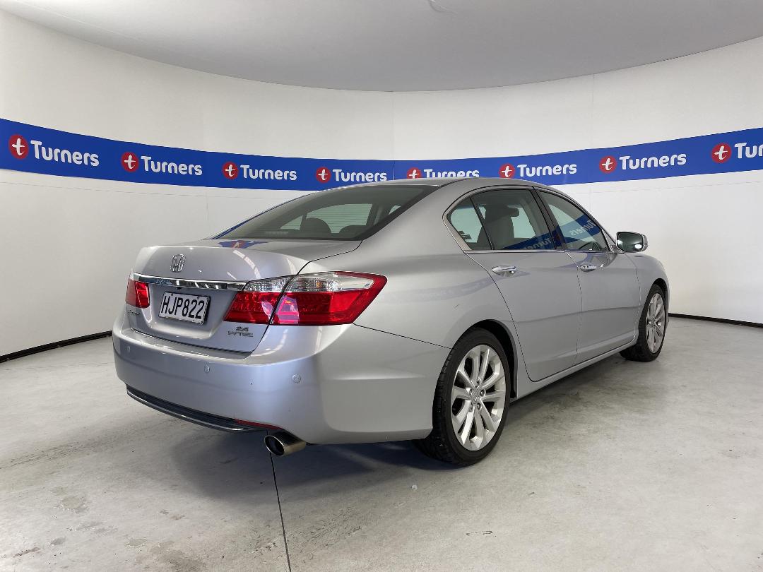 Photo '7' of Honda Accord