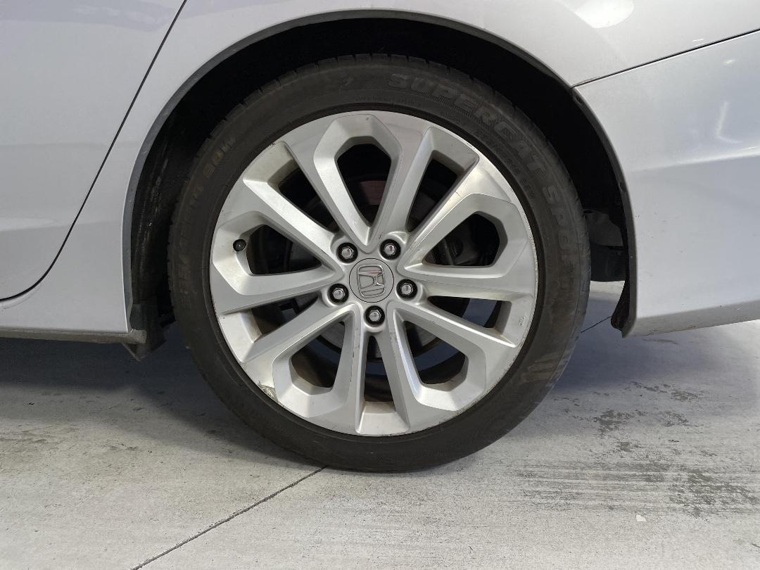 Photo '11' of Honda Accord