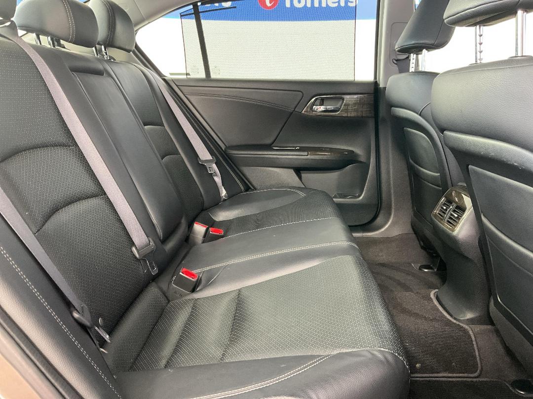 Photo '20' of Honda Accord