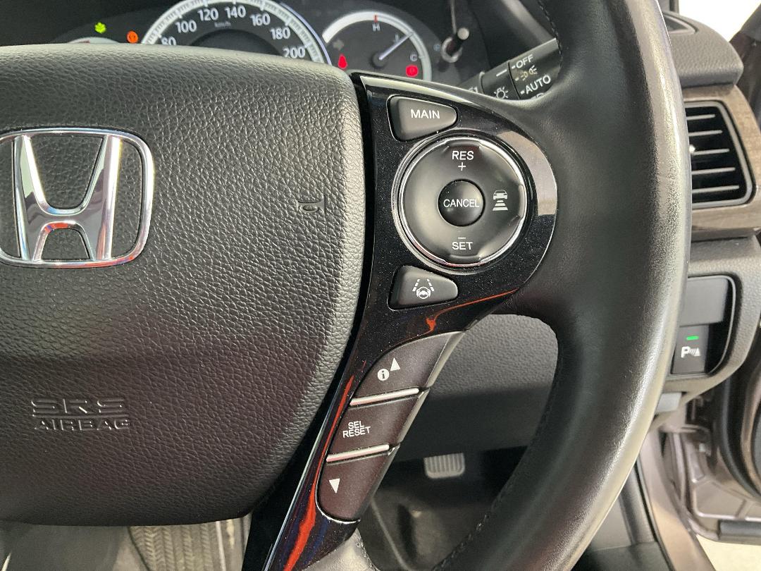 Photo '27' of Honda Accord