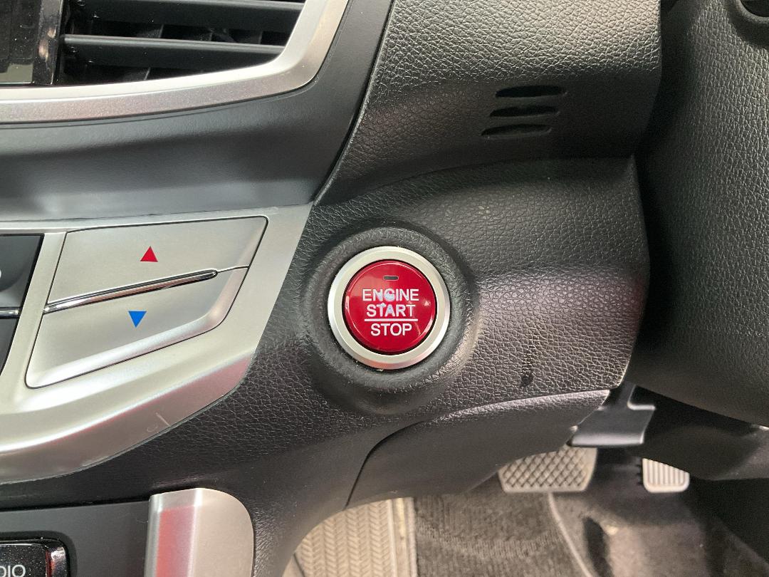 Photo '28' of Honda Accord