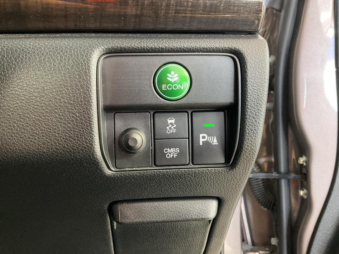 Photo '29' of Honda Accord