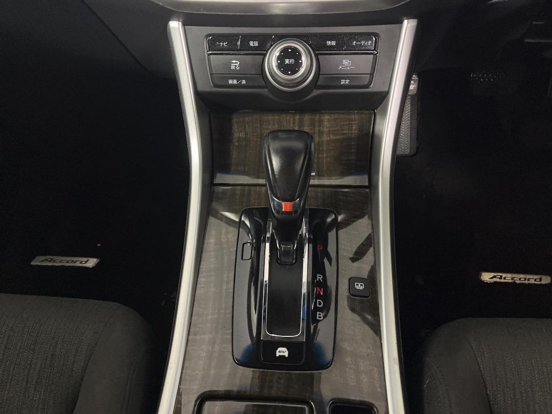 Photo '18' of Honda Accord Photo '18' of Honda Accord