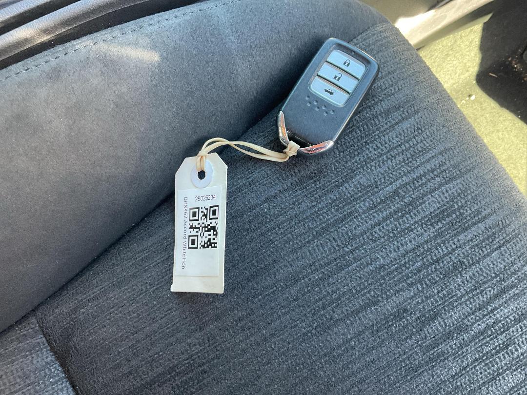 Photo '14' of Honda Accord Hybrid