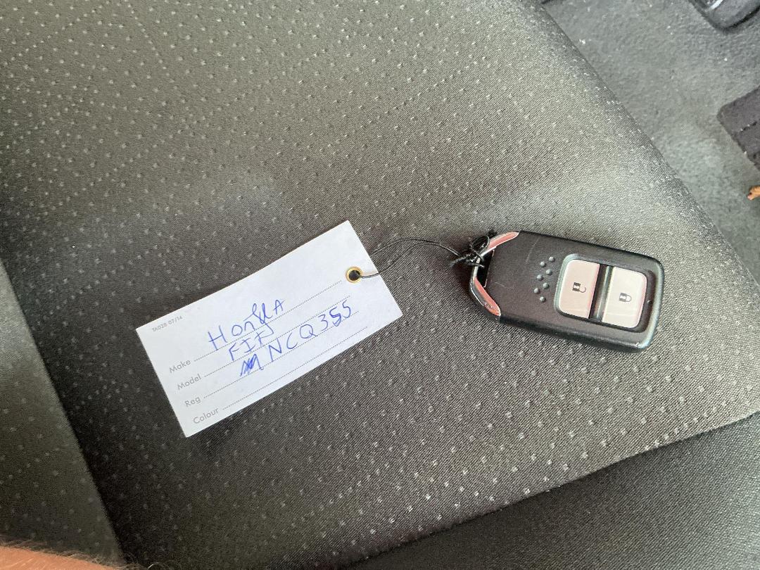 Photo '20' of Honda FIT