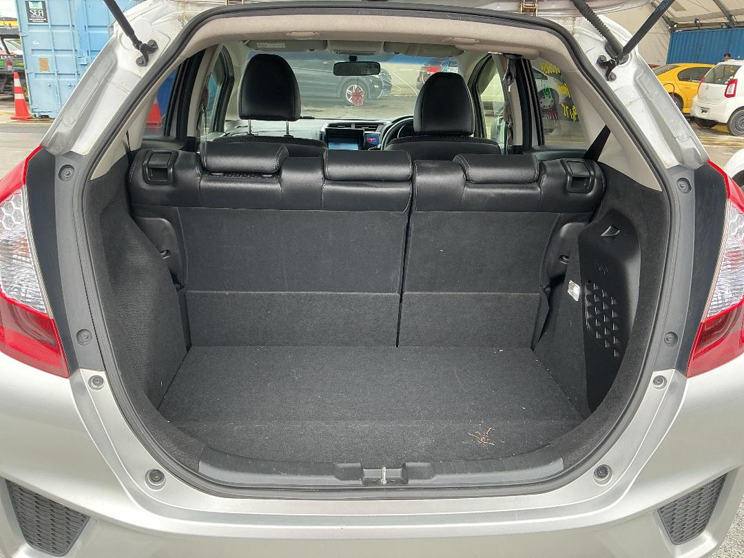 Photo '11' of Honda FIT Photo '11' of Honda FIT