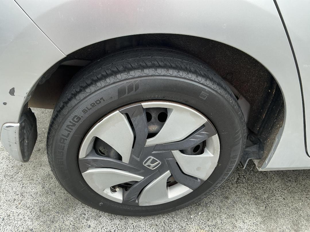 Photo '18' of Honda FIT Photo '18' of Honda FIT