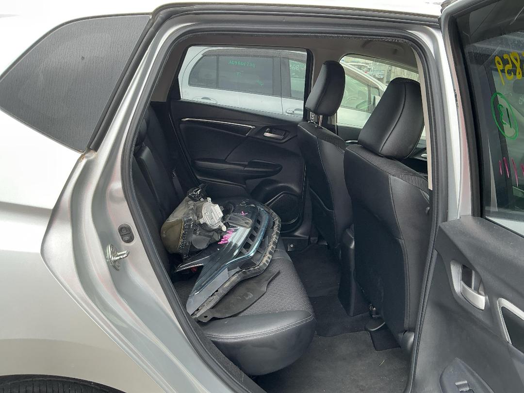 Photo '21' of Honda FIT Photo '21' of Honda FIT