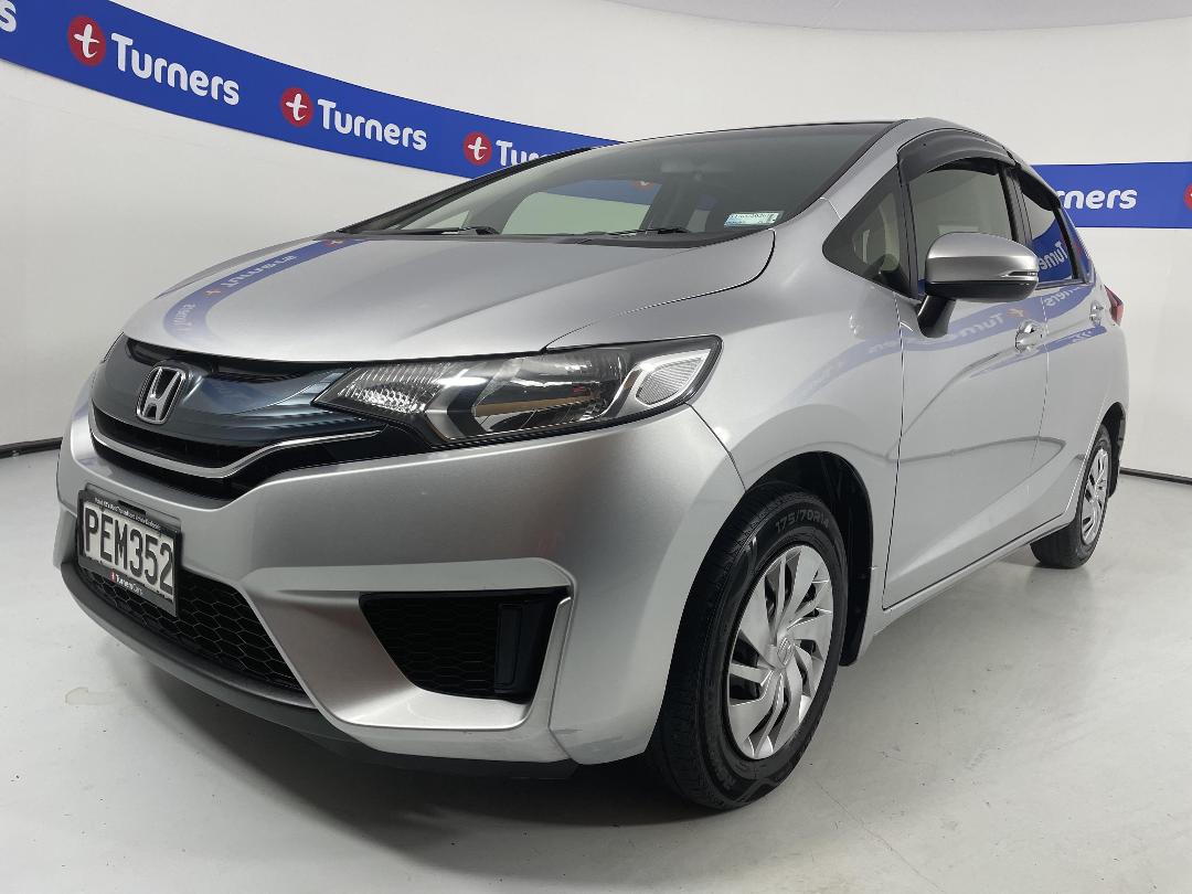 Photo '4' of Honda FIT