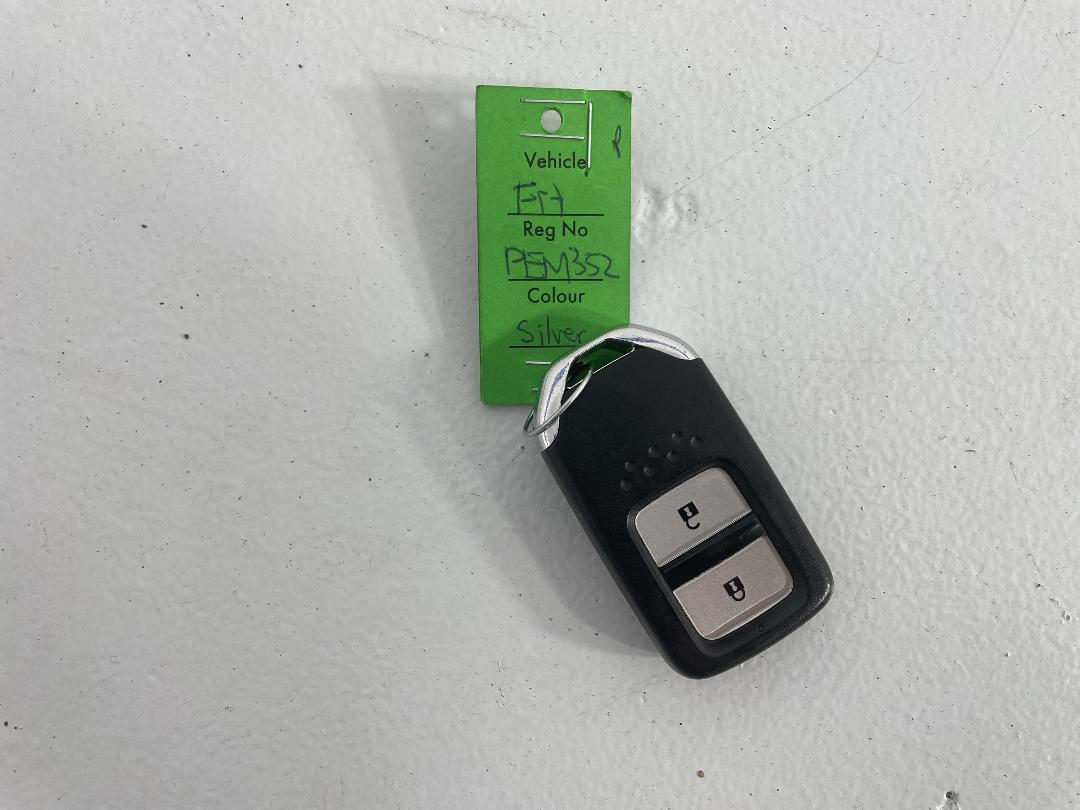 Photo '22' of Honda FIT