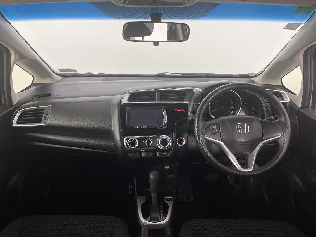 Photo '17' of Honda FIT