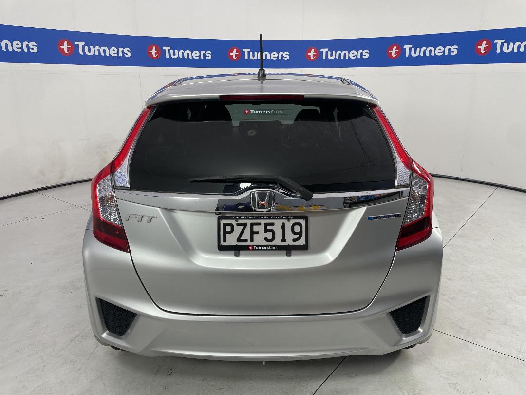 Photo '6' of Honda FIT