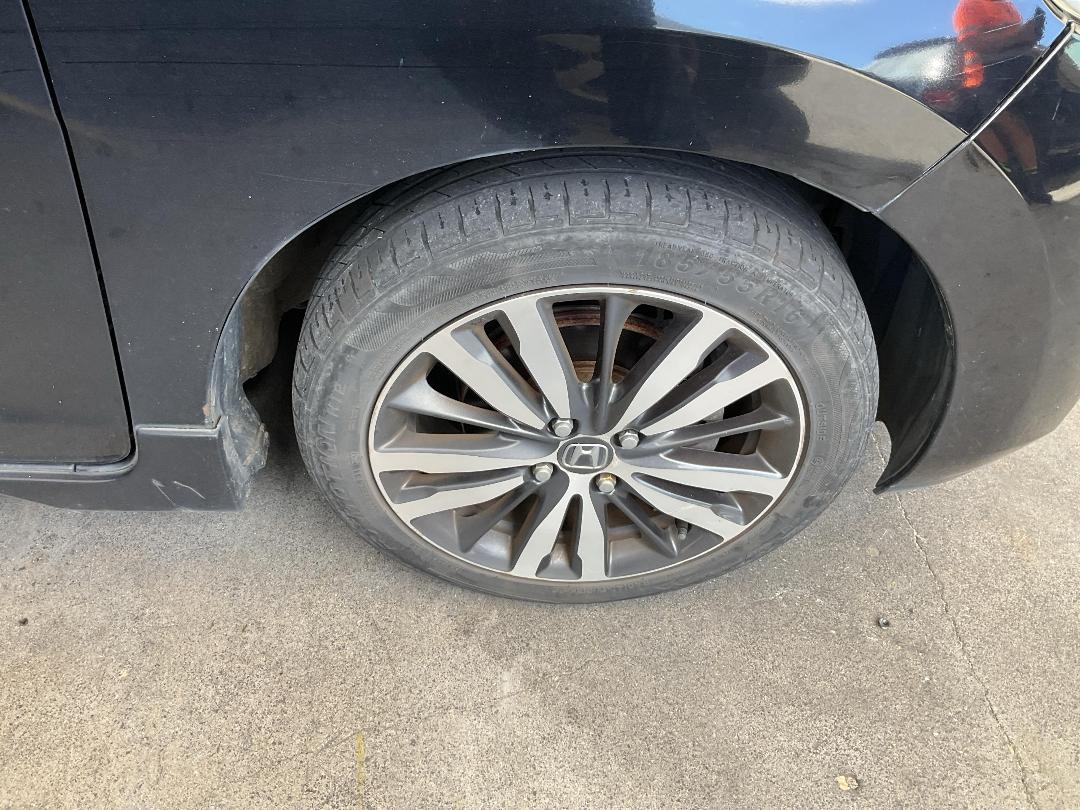 Photo '2' of Honda FIT Photo '2' of Honda FIT