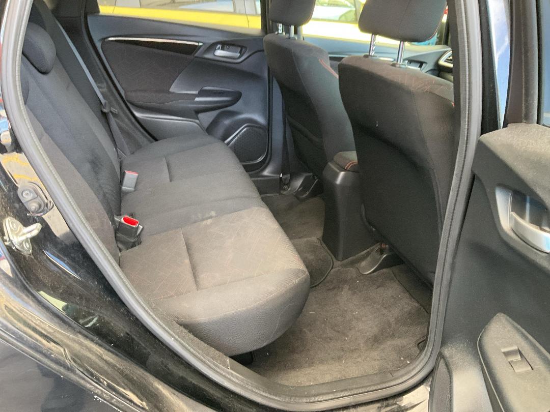 Photo '22' of Honda FIT Photo '22' of Honda FIT