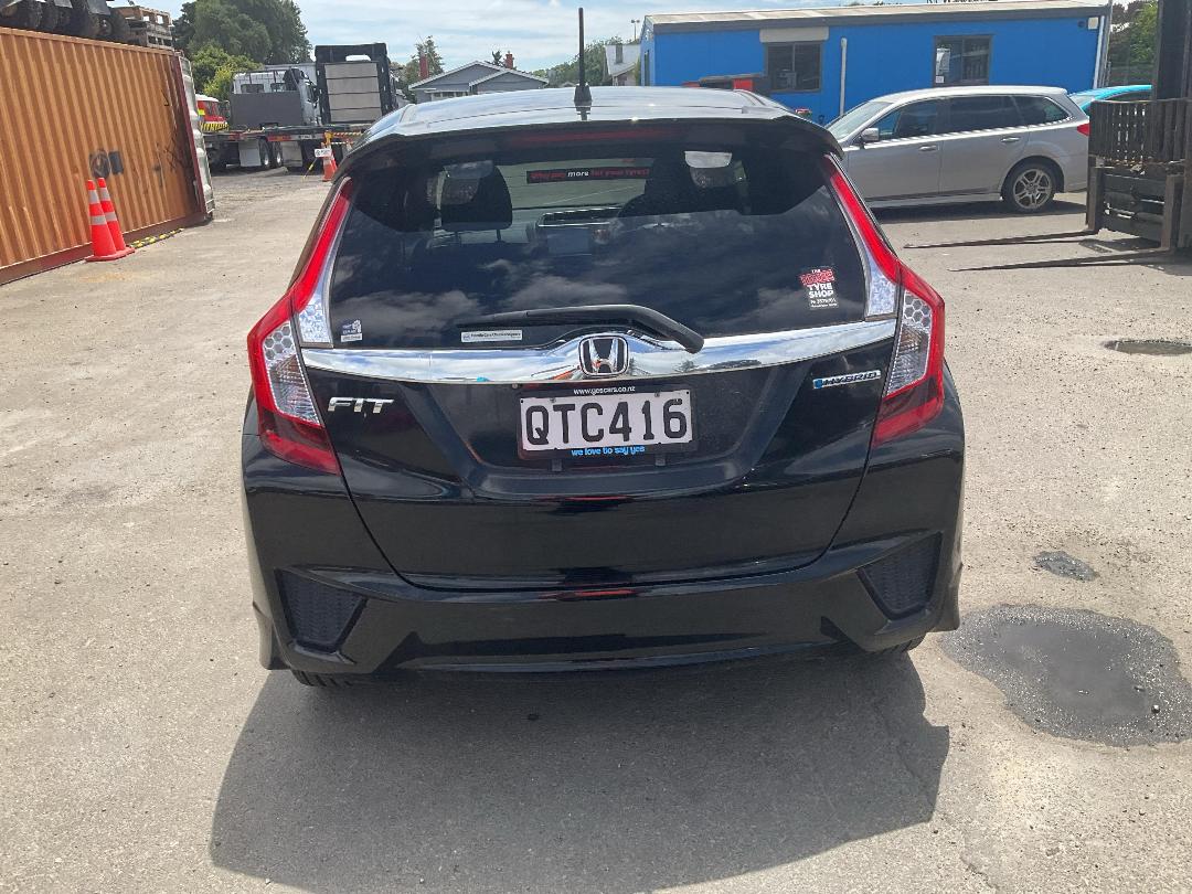 Photo '5' of Honda FIT Hybrid