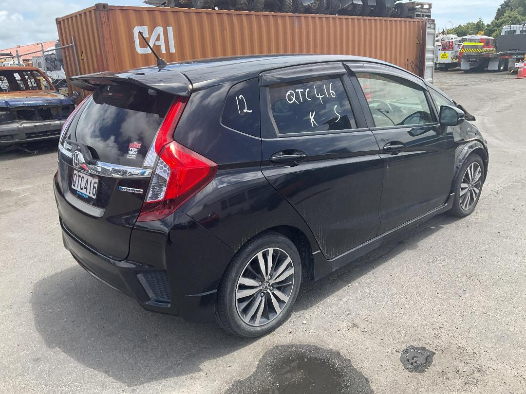 Photo '6' of Honda FIT Hybrid