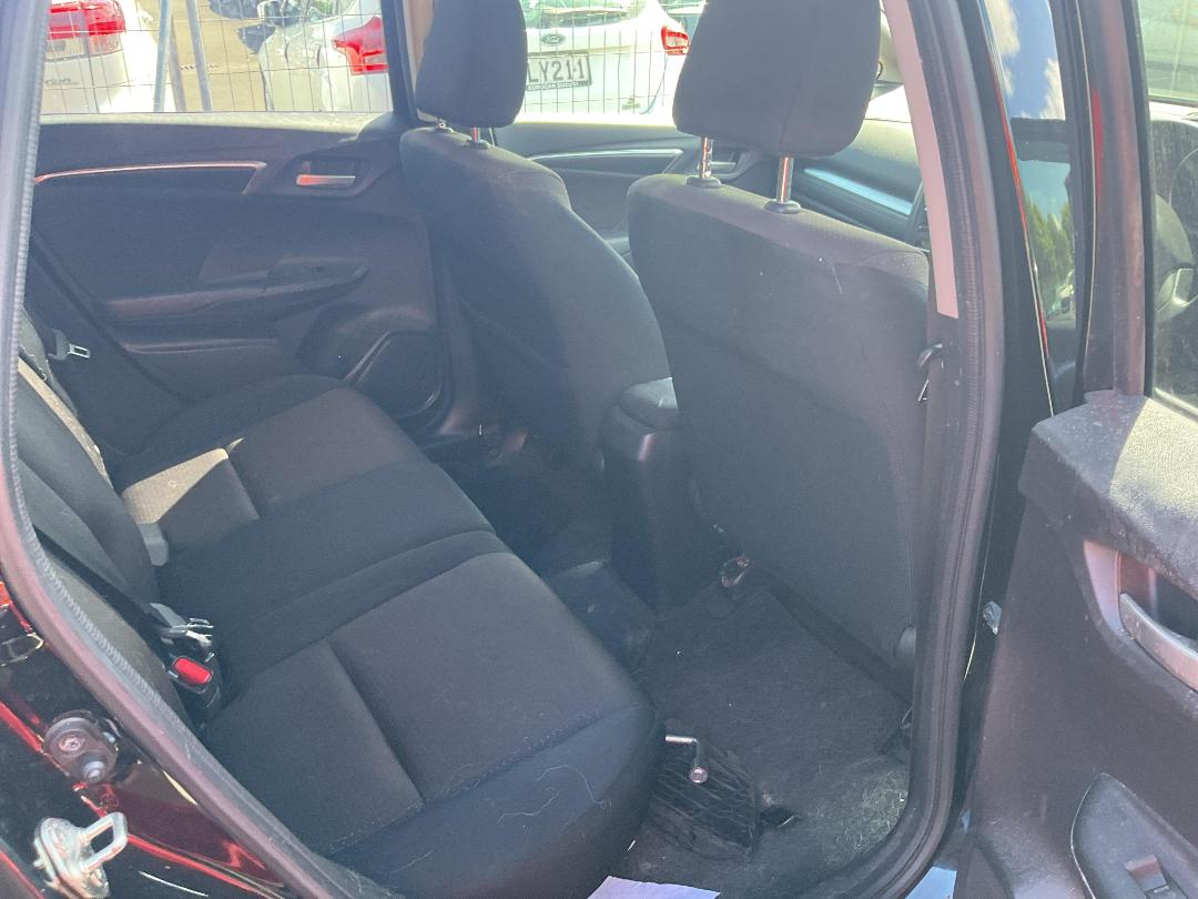 Photo '12' of Honda FIT