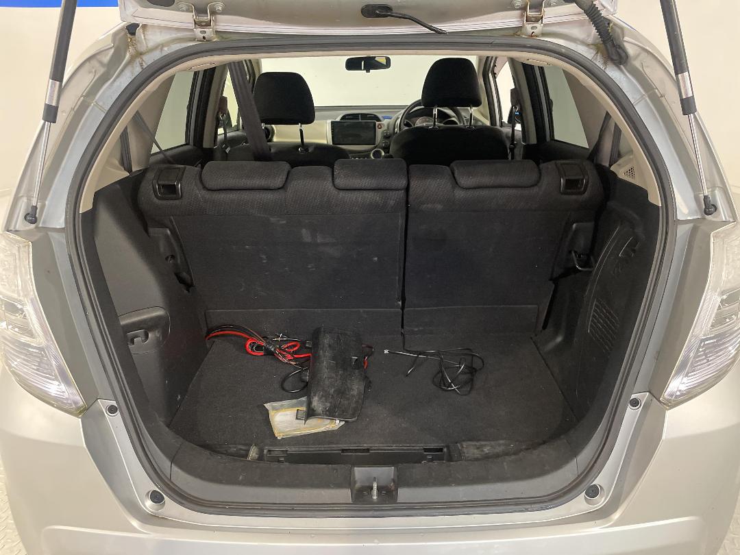 Photo '14' of Honda FIT