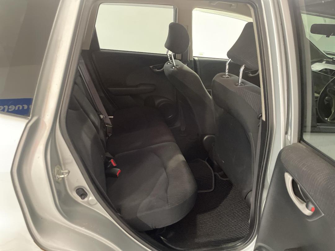 Photo '20' of Honda FIT