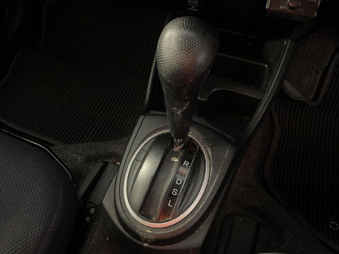 Photo '33' of Honda FIT