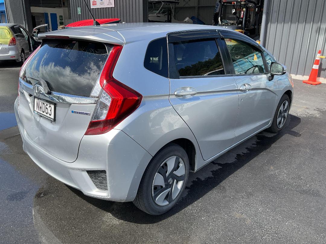 Photo '4' of Honda FIT DAA-GP5 Photo '4' of Honda FIT DAA-GP5