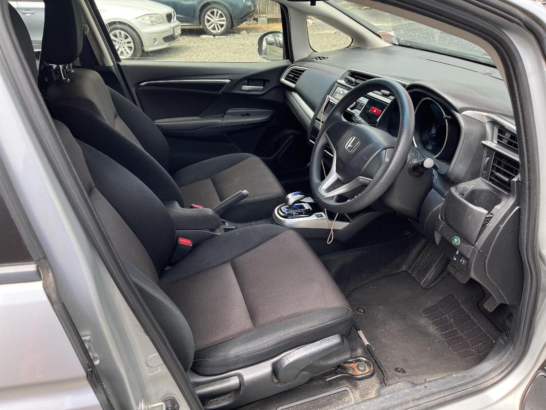 Photo '14' of Honda FIT 1.5L Petrol Hybrid Photo '14' of Honda FIT 1.5L Petrol Hybrid