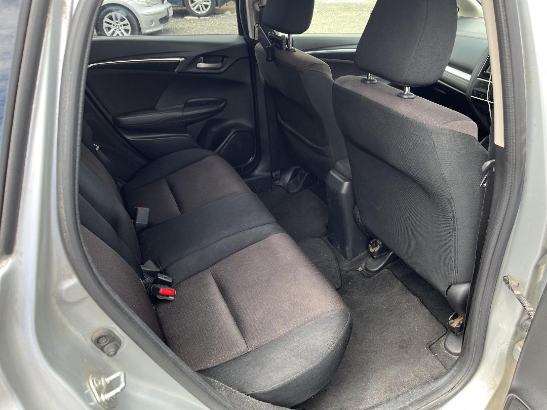 Photo '18' of Honda FIT 1.5L Petrol Hybrid Photo '18' of Honda FIT 1.5L Petrol Hybrid