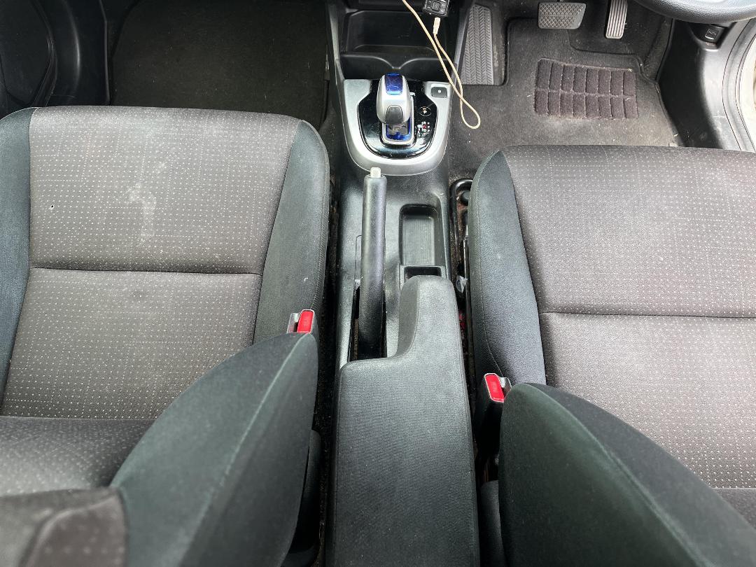 Photo '16' of Honda FIT 1.5L Petrol Hybrid Photo '16' of Honda FIT 1.5L Petrol Hybrid