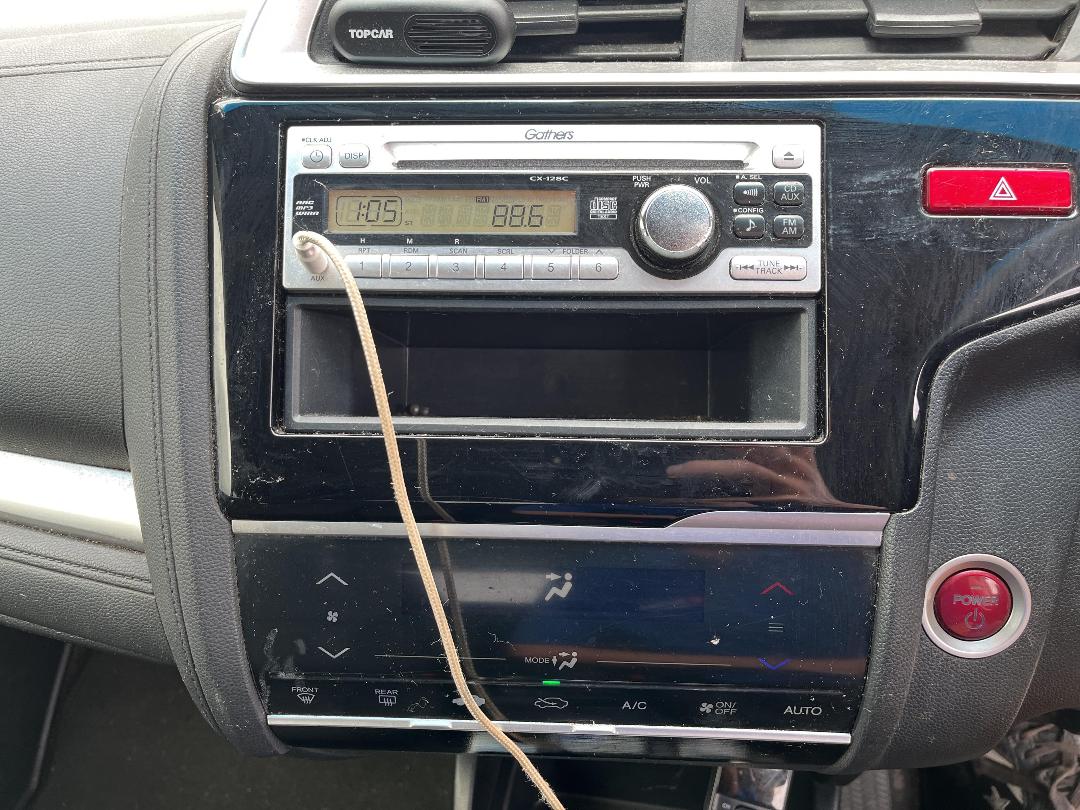 Photo '22' of Honda FIT 1.5L Petrol Hybrid Photo '22' of Honda FIT 1.5L Petrol Hybrid