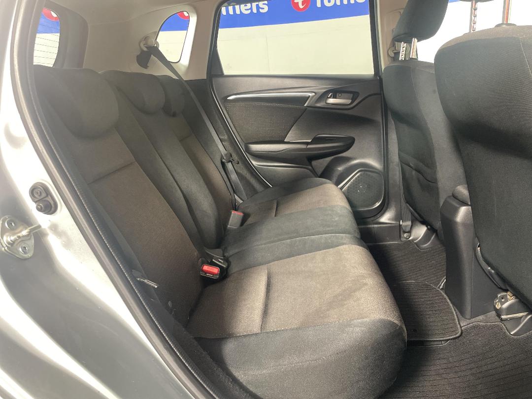 Photo '20' of Honda FIT