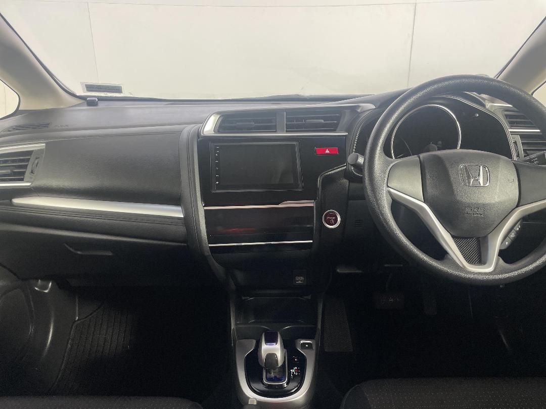 Photo '17' of Honda FIT